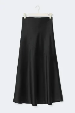Satin skirt