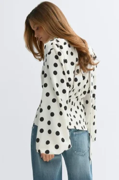 Scarf top