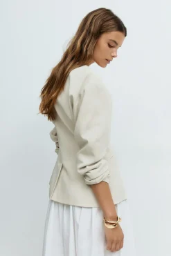 Sculpted blazer
