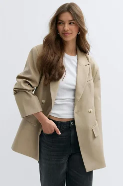 Shaped blazer