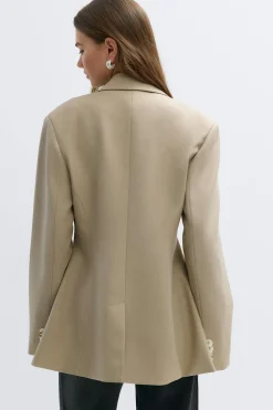 Shaped blazer