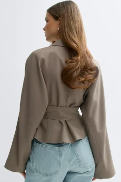 Shaped blazer