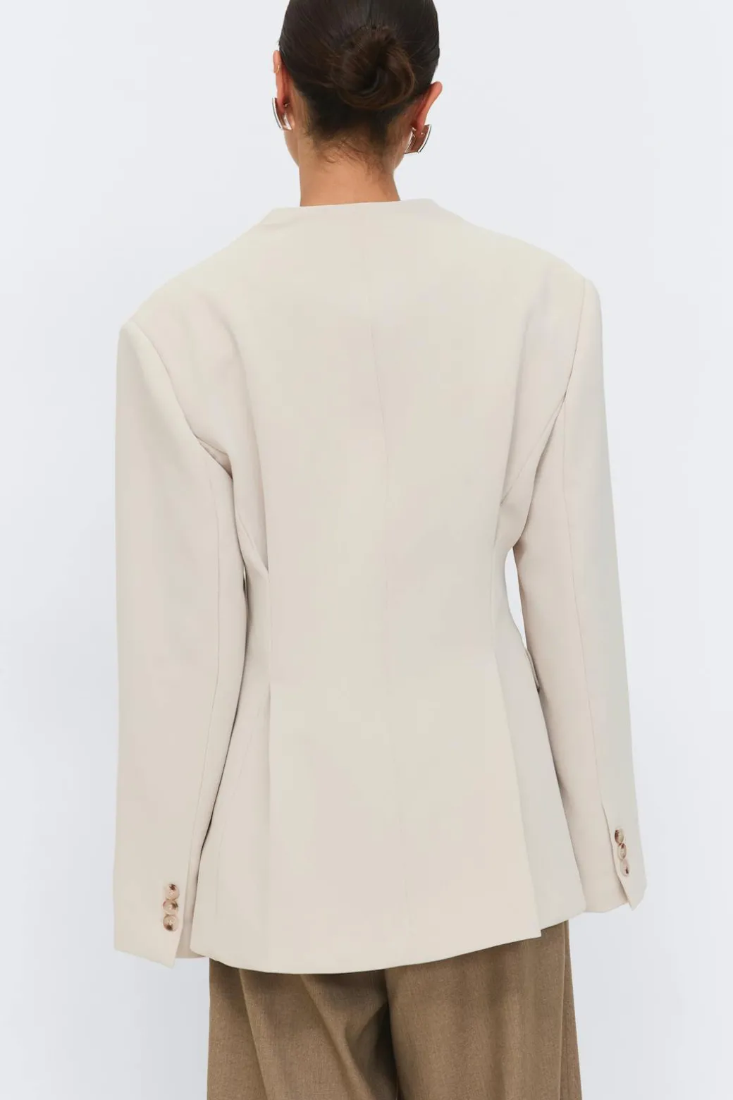 Shaped blazer