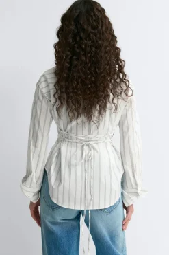 Shaped blouse