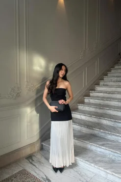 Sleeveless dropped waist dress
