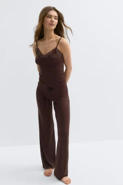 Soft lace loungewear singlet