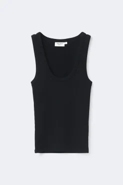 Super stretch scoop neck tank