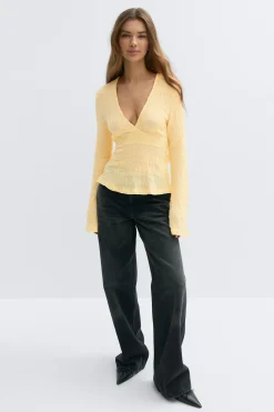 Tie back top
