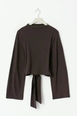 Tie back wide sleeve top