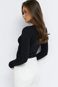 Tight fit long sleeve top
