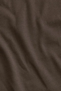 Tight fit rib singlet
