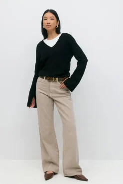 V-neck knitted top