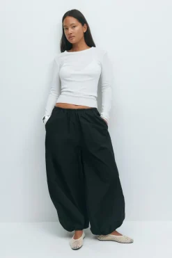 Wide balloon trousers