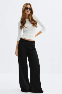 Wide leg trousers