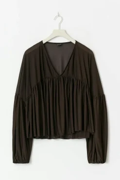 Wide sheer top