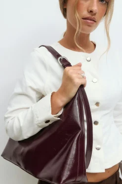 Wide shoulder bag