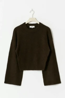 Wide sleeve knitted sweater