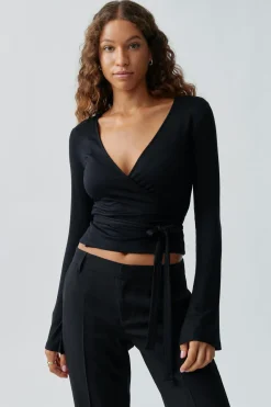 Wrap top