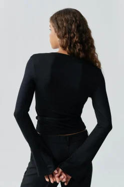 Wrap top