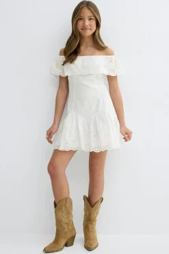 Y broderie dress