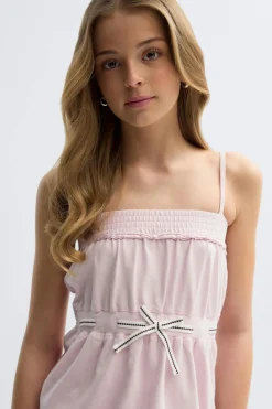 Y detail top
