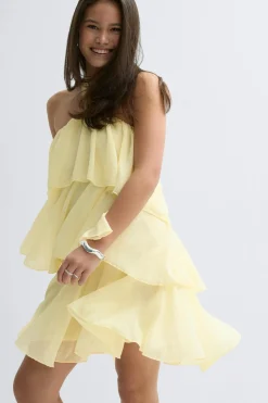 Y halterneck dress