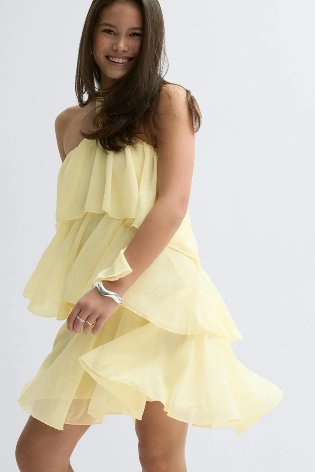 Y halterneck dress