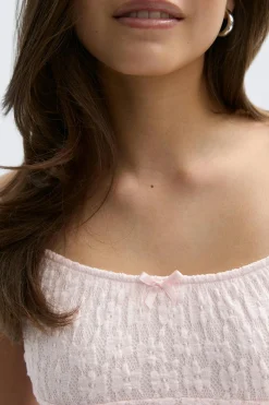 Y lace ruched top